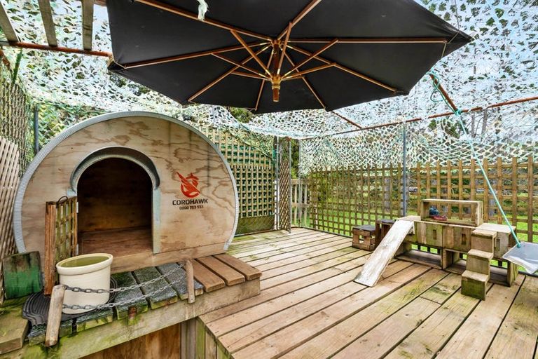 Photo of property in 1042 Ngunguru Road, Kiripaka, Whangarei, 0173