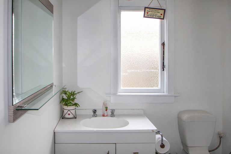 Photo of property in 5 Conway Street, Oamaru North, Oamaru, 9400