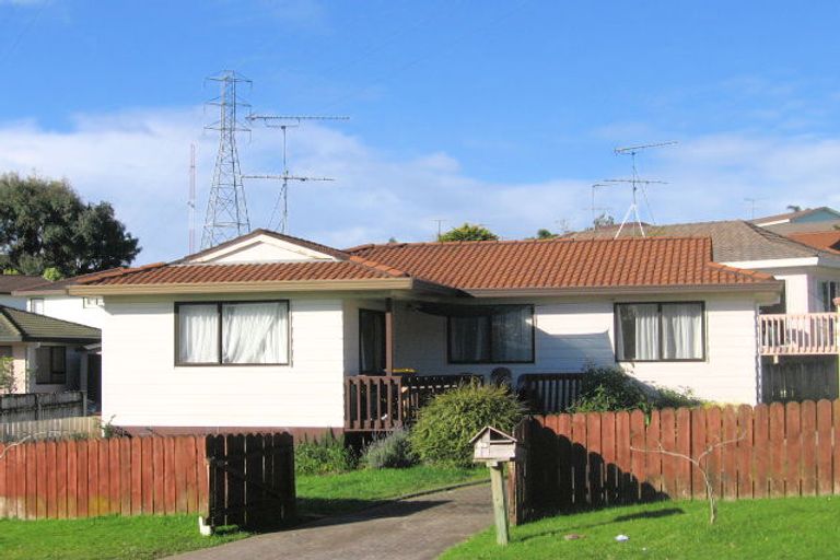 Photo of property in 95 Keegan Drive, Massey, Auckland, 0614