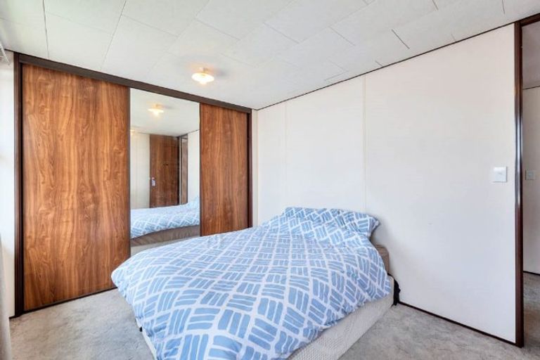 Photo of property in 39 Dellwood Avenue, Henderson, Auckland, 0612