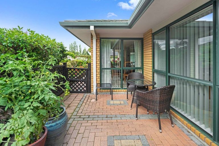 Photo of property in 7 Caulfield Place, Pukehangi, Rotorua, 3015