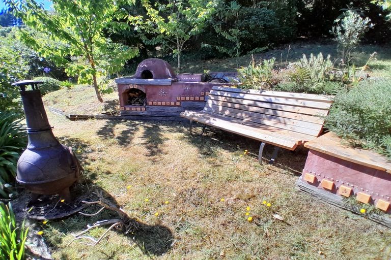 Photo of property in 37 Porterfield Street, Macandrew Bay, Dunedin, 9014