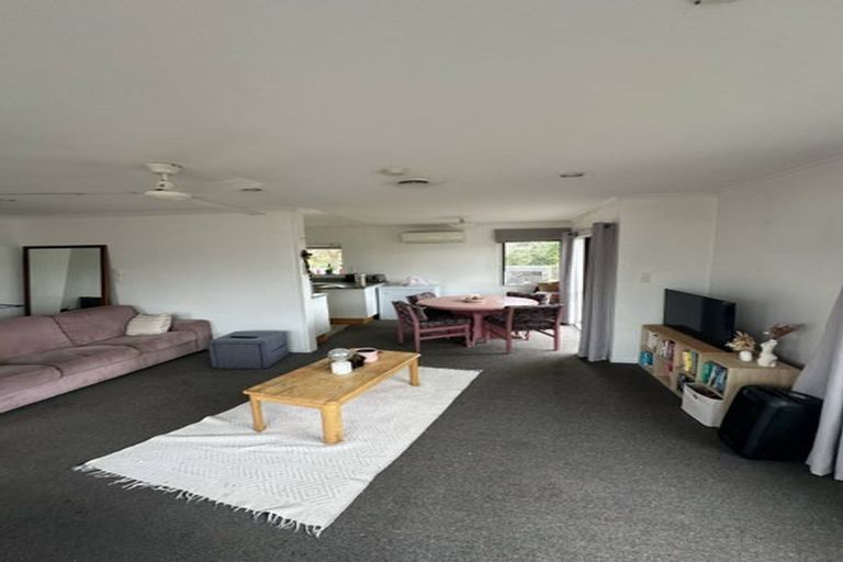 Photo of property in 45b Aquarius Drive, Kawaha Point, Rotorua, 3010