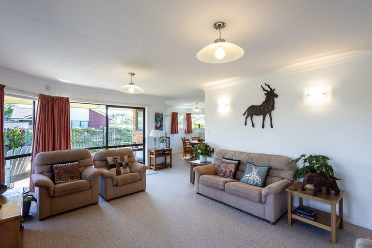 Photo of property in 2 Meadowpark Drive, Dargaville, 0310