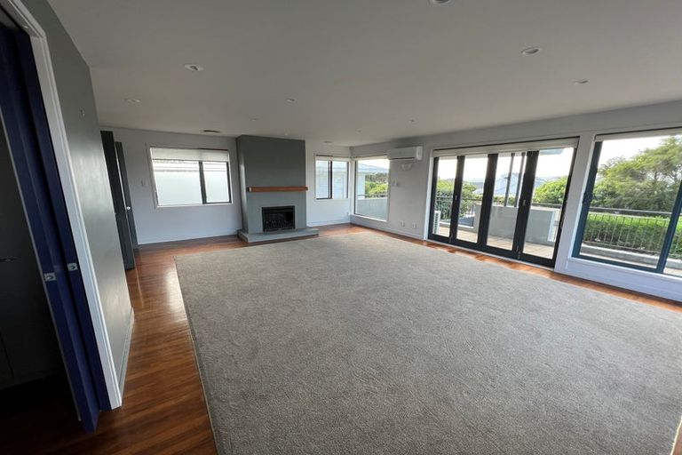 Photo of property in 190 Hurstmere Road, Takapuna, Auckland, 0622