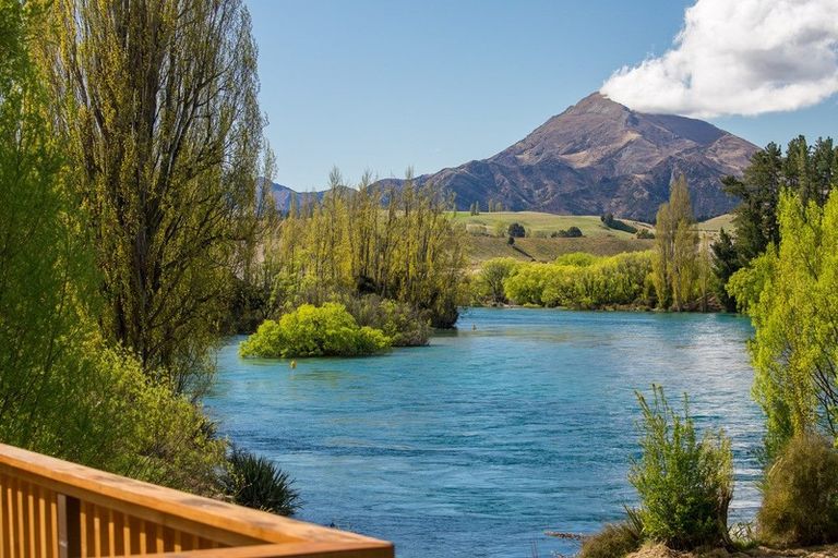 Photo of property in 68 Alison Avenue, Albert Town, Wanaka, 9305