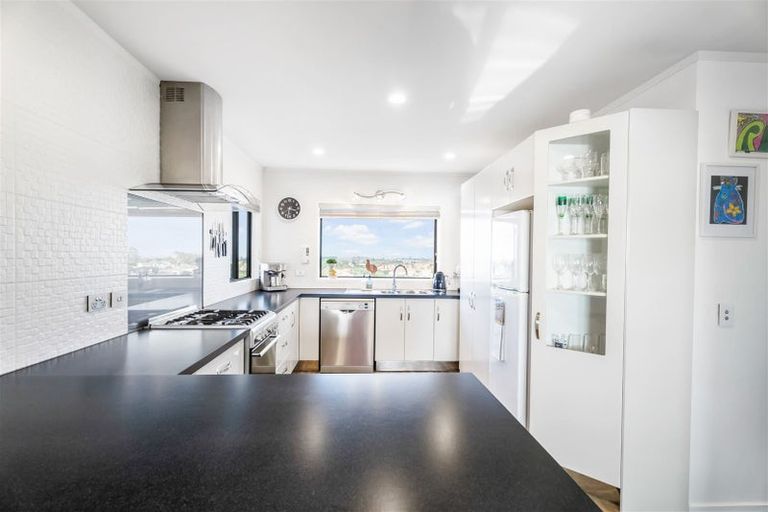 Photo of property in 1183 Whangaparaoa Road, Gulf Harbour, Whangaparaoa, 0930