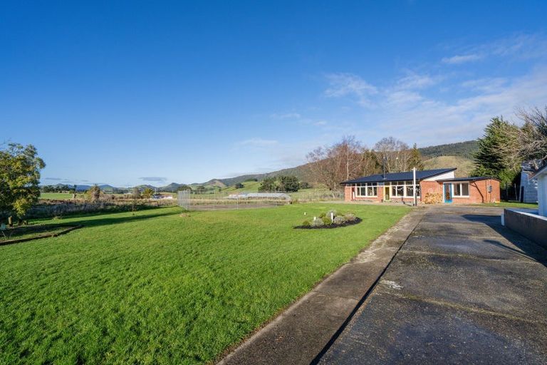 Photo of property in 6 Quarry Hills Fortification Road, Quarry Hills, Tokanui, 9884
