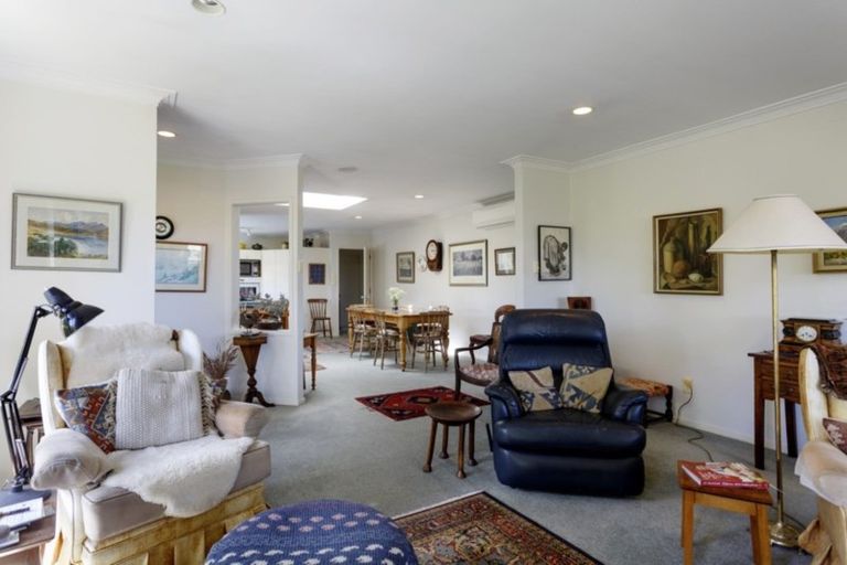 Photo of property in 1/9 Astelia Way, Waipahihi, Taupo, 3330