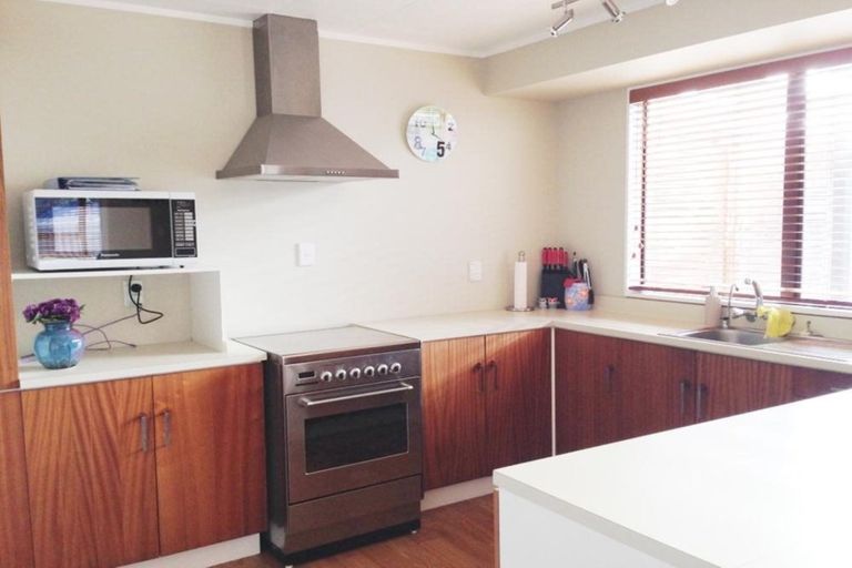 Photo of property in 118 Waverley Place, Whangamata, 3620