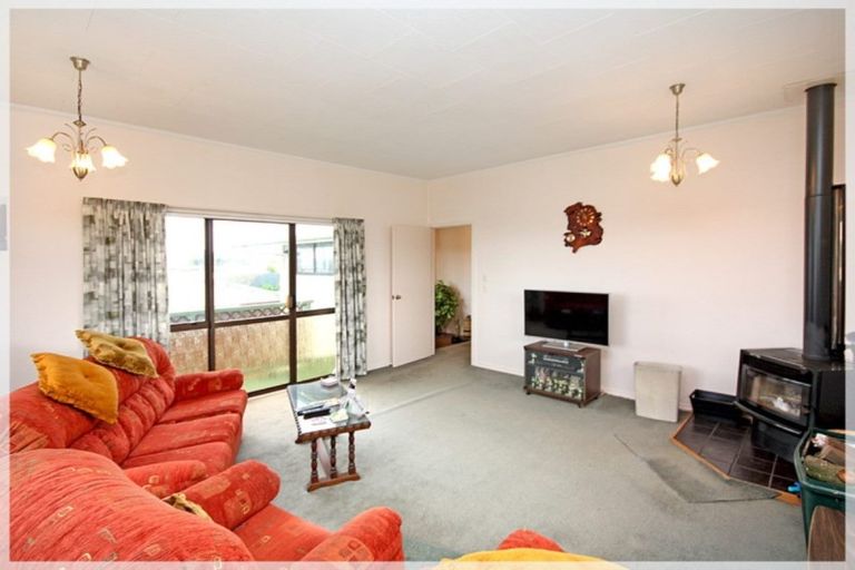 Photo of property in 39 Shortt Street, Foxton Beach, Foxton, 4815