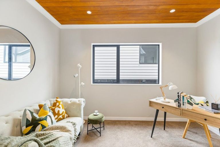 Photo of property in 94 Huanui Drive, Wainui, 0992