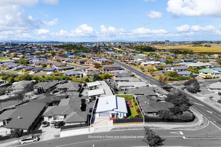 Photo of property in 107 Farnborough Drive, Grandview Heights, Hamilton, 3200