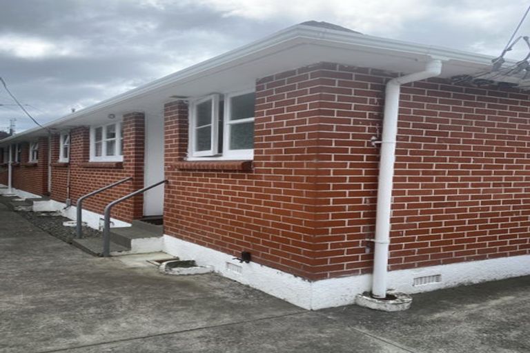 Photo of property in 62 Seddon Street, Wallaceville, Upper Hutt, 5018
