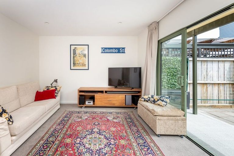 Photo of property in 533b Barbadoes Street, Edgeware, Christchurch, 8013