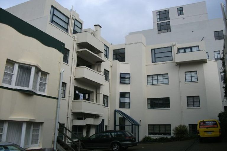 Photo of property in Anderson Apartments, 9/248 Willis Street, Te Aro, Wellington, 6011