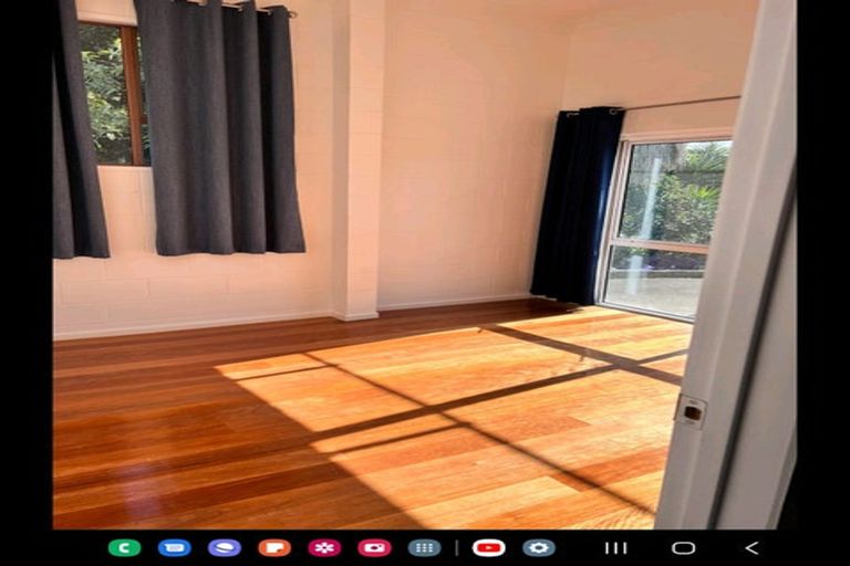 Photo of property in 349 Triangle Road, Massey, Auckland, 0614