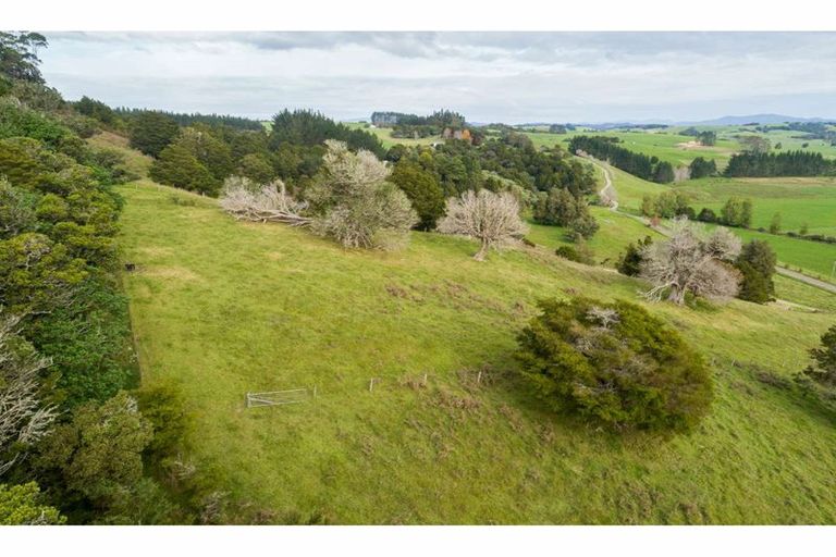 Photo of property in 7 Ngahuhu Road, Pakaraka, Kaikohe, 0472
