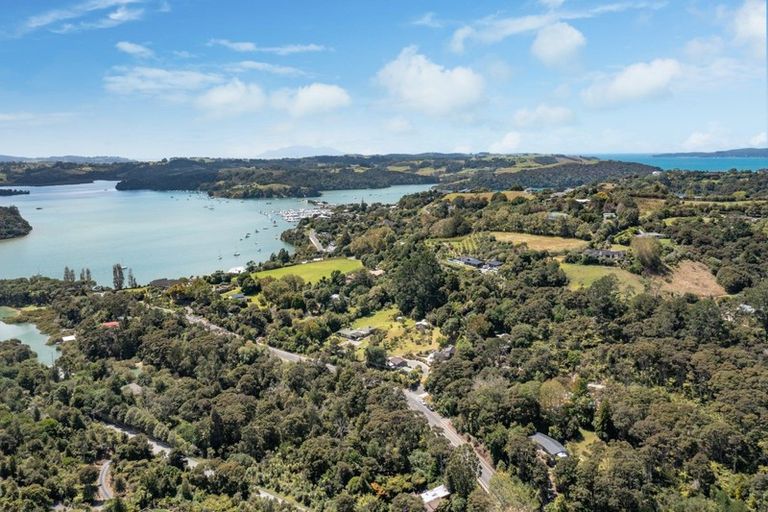 Photo of property in 1060 Sandspit Road, Sandspit, Warkworth, 0982