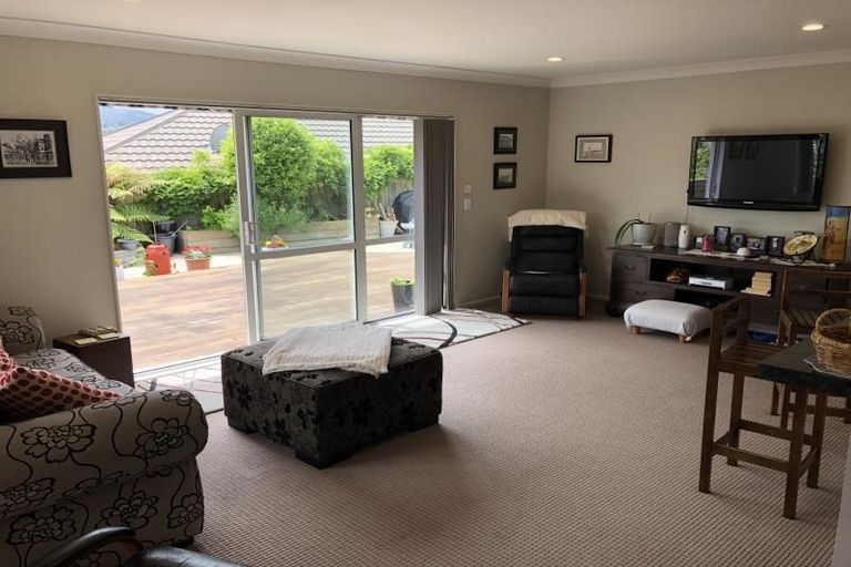Photo of property in 26 Speldhurst Grove, Stokes Valley, Lower Hutt, 5019