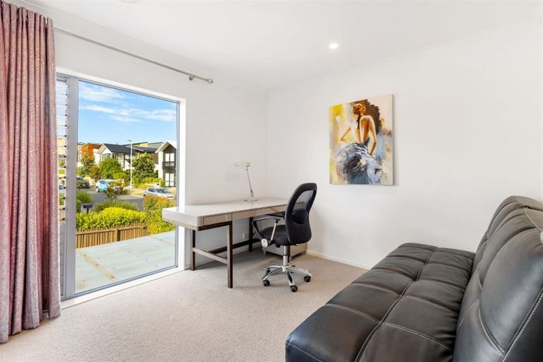 Photo of property in 20 Shelduck Way, Hobsonville, Auckland, 0616