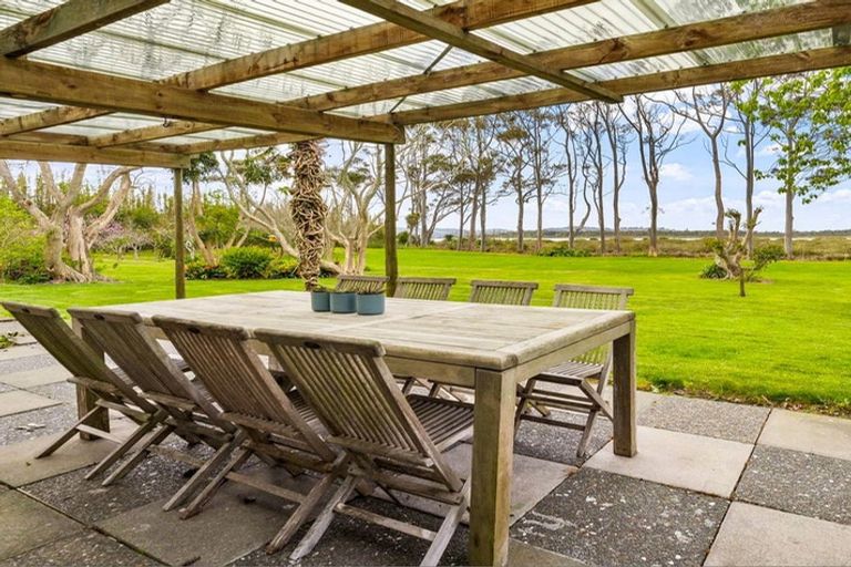 Photo of property in 145 Jones Road, Tawharanui Peninsula, Warkworth, 0986