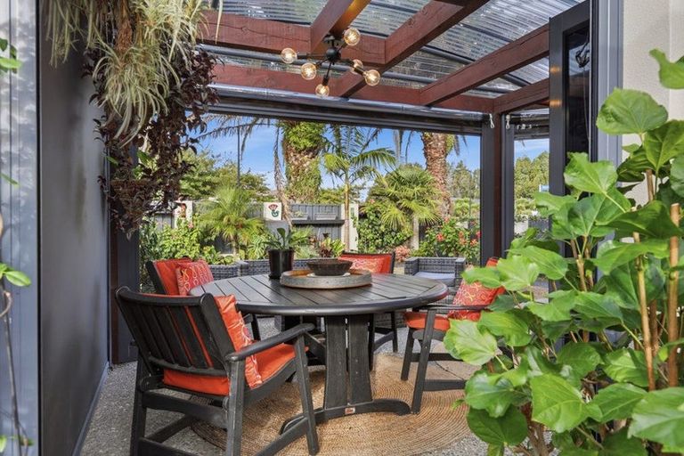 Photo of property in 110 Reynolds Road, Pukekohe, 2120