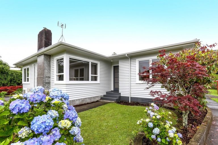 Photo of property in 13 Thames Street, Welbourn, New Plymouth, 4310