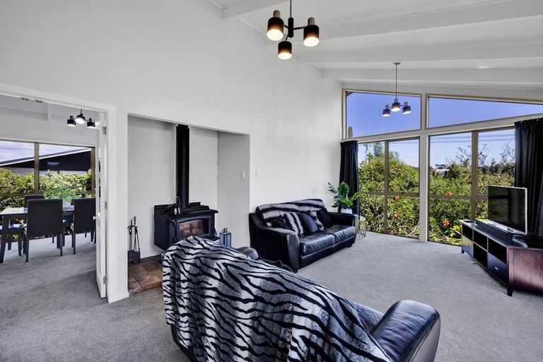 Photo of property in 86 Blake Street, Waitara, 4320