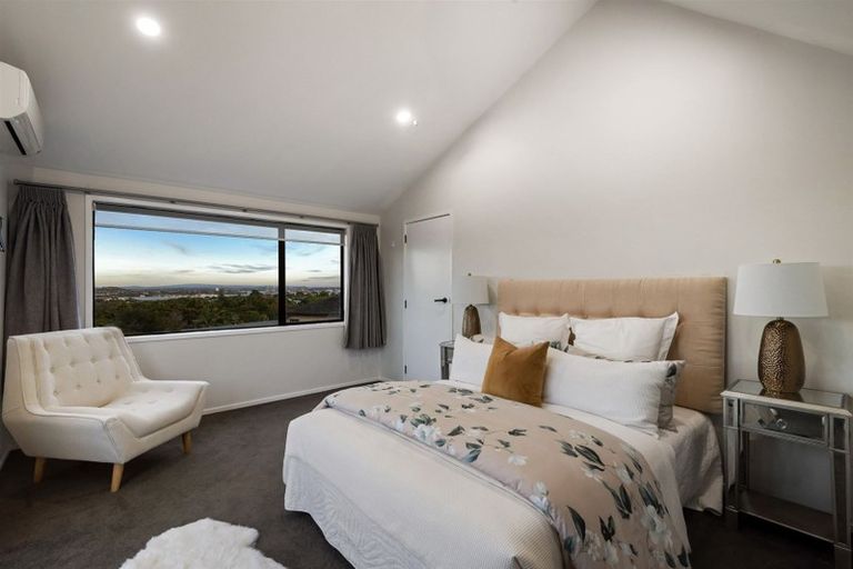 Photo of property in 1/30 Tui Glen Road, Birkenhead, Auckland, 0626