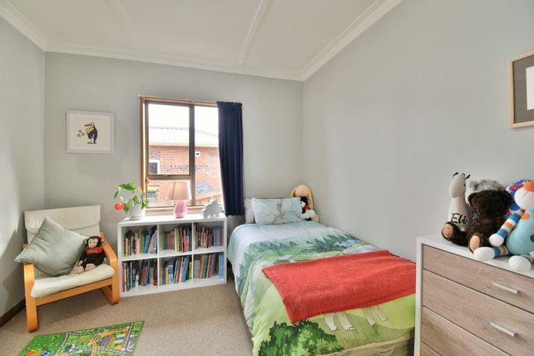 Photo of property in 303 Main South Road, Green Island, Dunedin, 9018