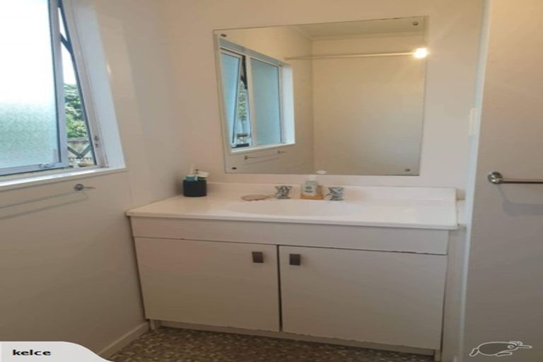 Photo of property in 19a Midgley Road, West Harbour, Auckland, 0618