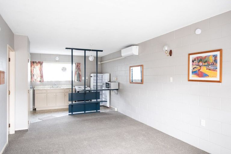 Photo of property in 12 Wellington Street, Hamilton East, Hamilton, 3216