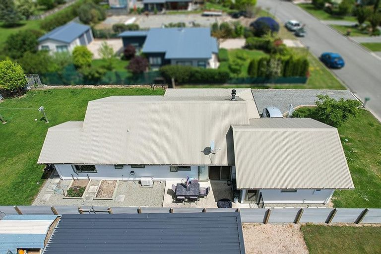 Photo of property in 43 Freyberg Avenue, Kurow, 9435