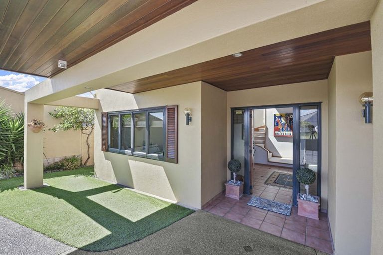 Photo of property in 31 Durness Place, Red Beach, 0932