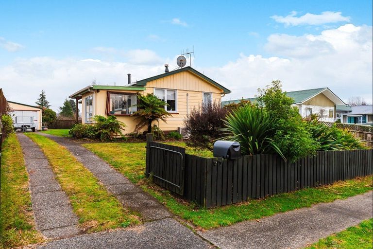 Photo of property in 37 Te Takinga Street, Turangi, 3334