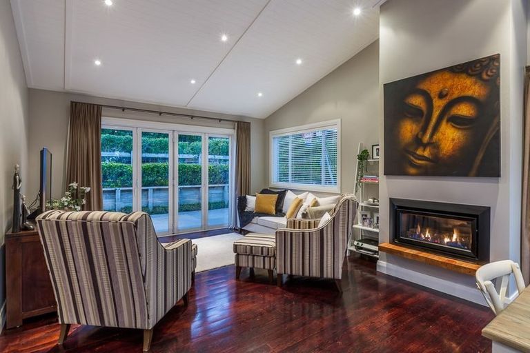 Photo of property in 373 Paremoremo Road, Paremoremo, Auckland, 0632