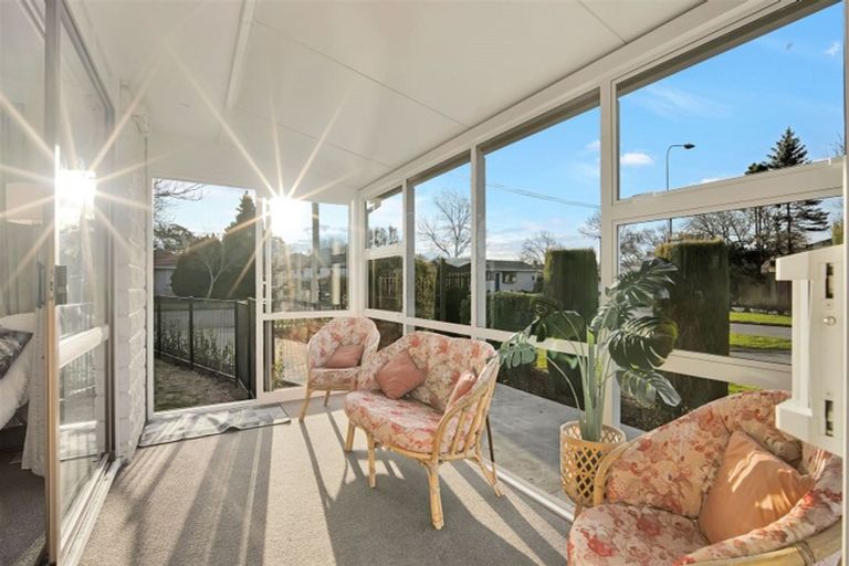 Photo of property in 1/79 Inwoods Road, Parklands, Christchurch, 8083