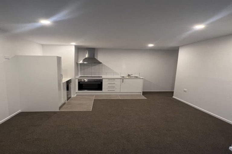 Photo of property in 109/28c Eileen Newey Place, Henderson, Auckland, 0612