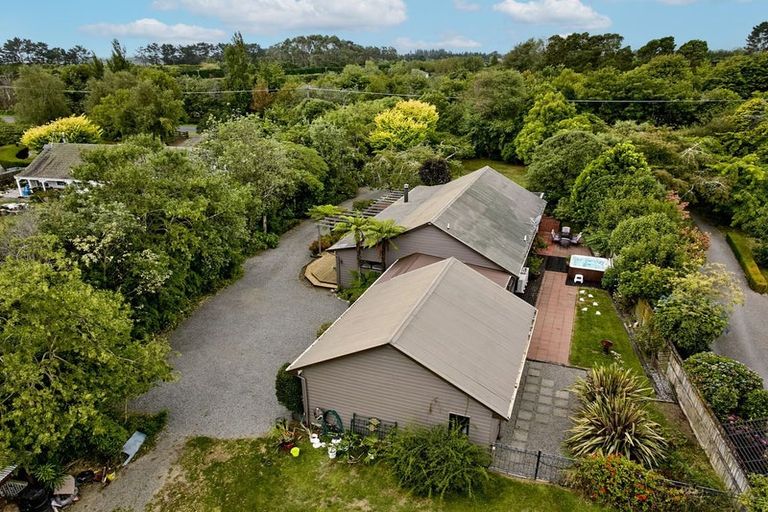 Photo of property in 110 School Road, Te Horo, Otaki, 5582