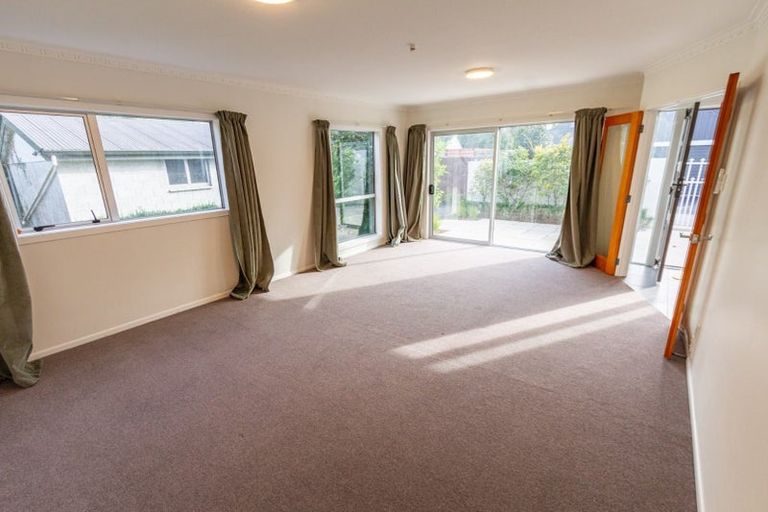 Photo of property in 2/85 Clyde Road, Ilam, Christchurch, 8041