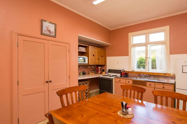 Photo of property in 34 Florence Avenue, Palmerston North, 4414