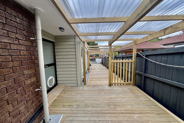 Photo of property in 3 Mimosa Place, Half Moon Bay, Auckland, 2012