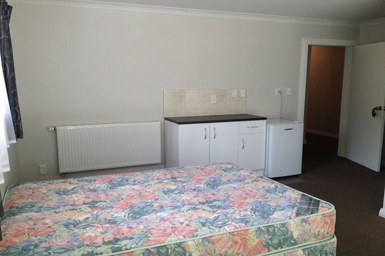 Photo of property in 10 Clare Place, Pirimai, Napier, 4112