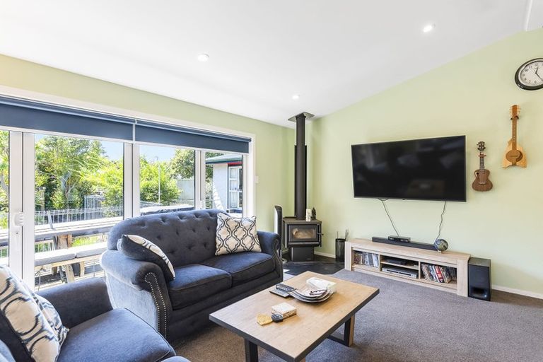 Photo of property in 225 Matai Road, Raumati Beach, Paraparaumu, 5032