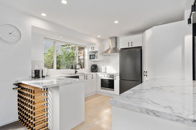 Photo of property in 11 Globe Bay Drive, Templeton, Christchurch, 8042