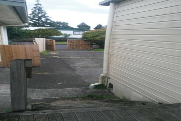 Photo of property in 11 Normandy Place, Henderson, Auckland, 0610