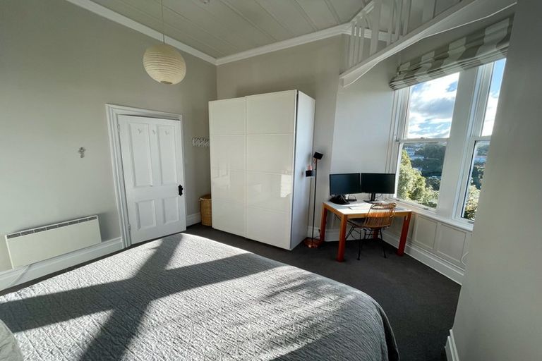 Photo of property in 45 Fairview Crescent, Kelburn, Wellington, 6012