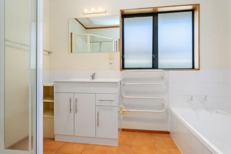 Photo of property in 67 Clare Street, Cambridge, 3434