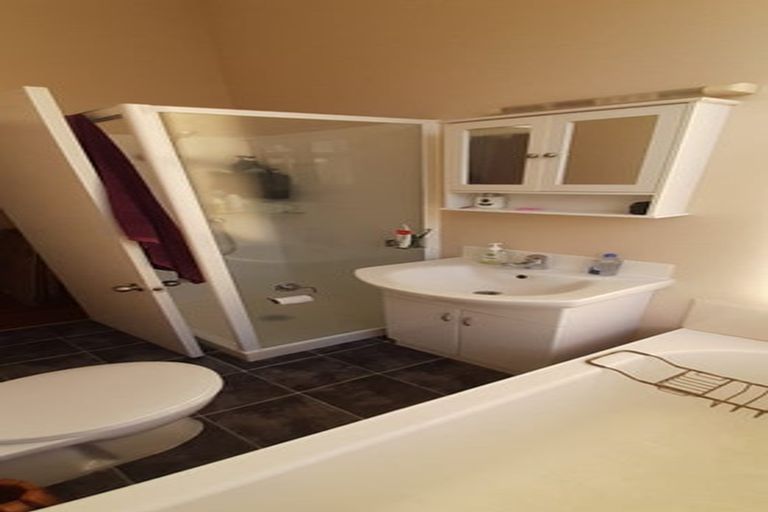 Photo of property in 41b Rosier Road, Glen Eden, Auckland, 0602